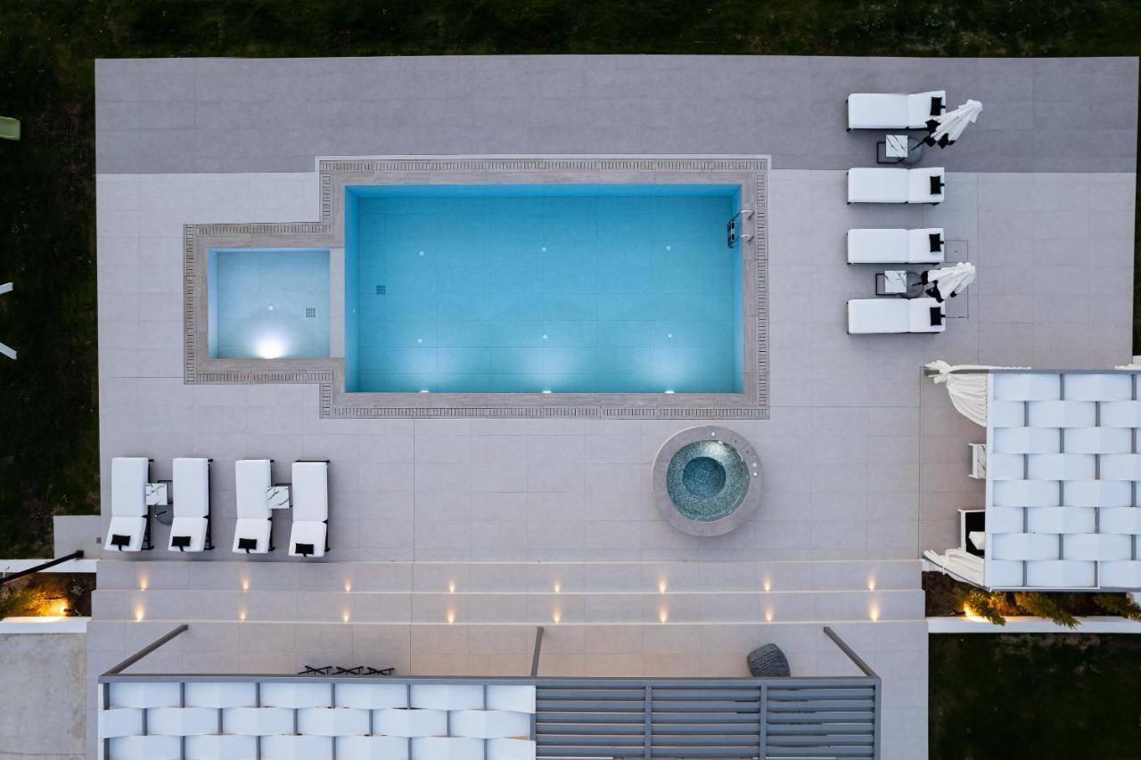 Alma Villa, 2000M2 Luxury Living, By Thinkvilla Angelianá Kültér fotó
