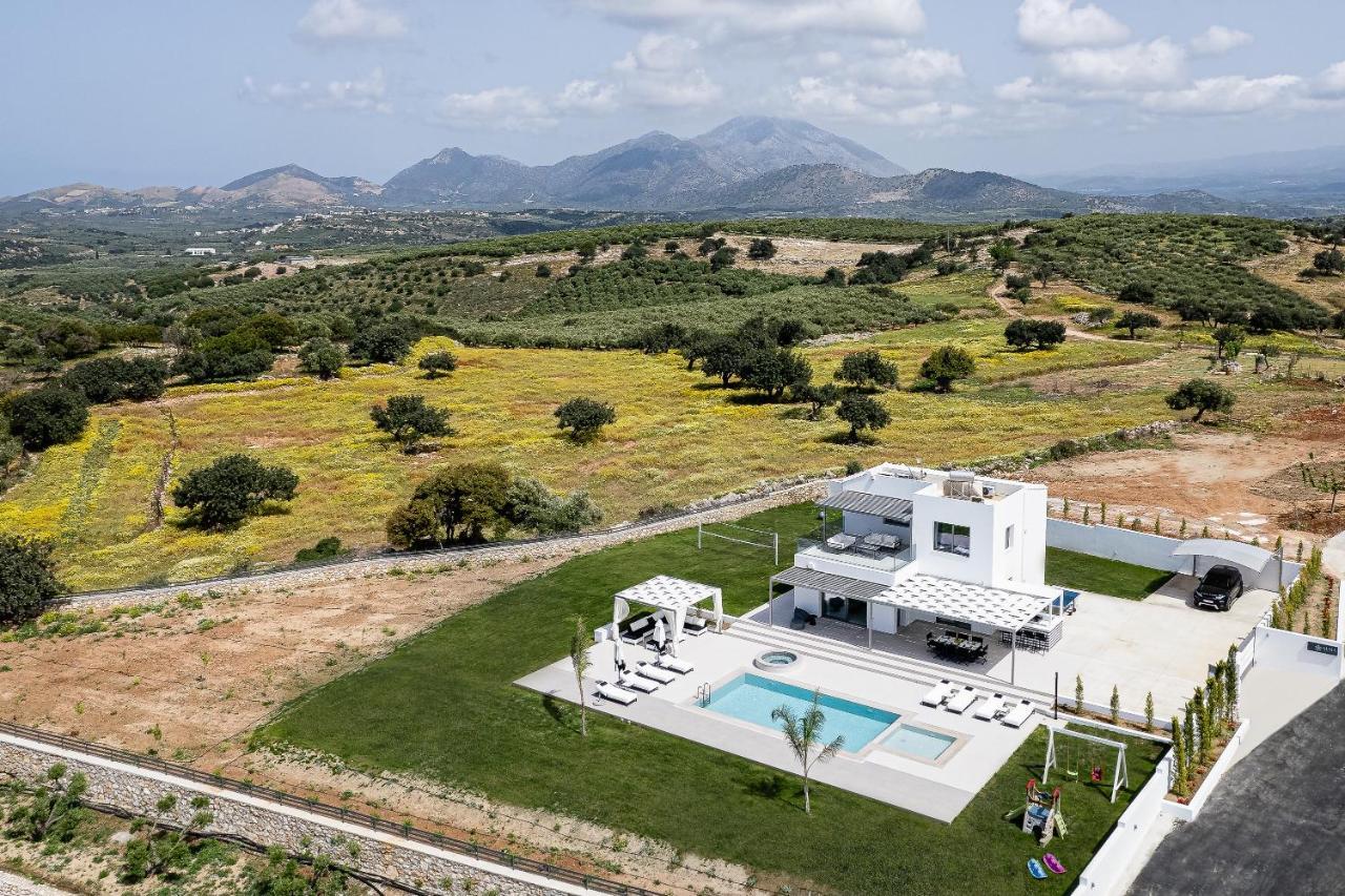 Alma Villa, 2000M2 Luxury Living, By Thinkvilla Angelianá Kültér fotó