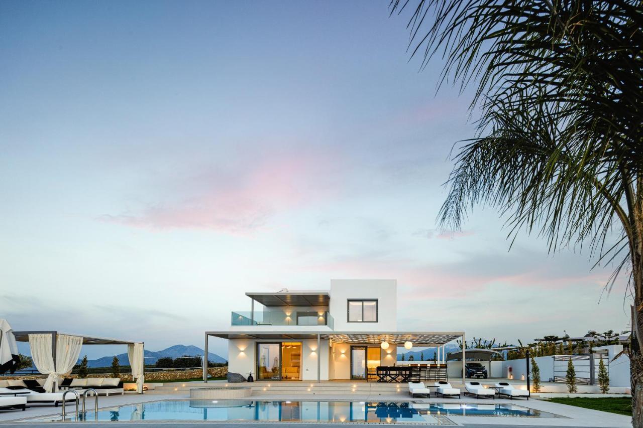 Alma Villa, 2000M2 Luxury Living, By Thinkvilla Angelianá Kültér fotó