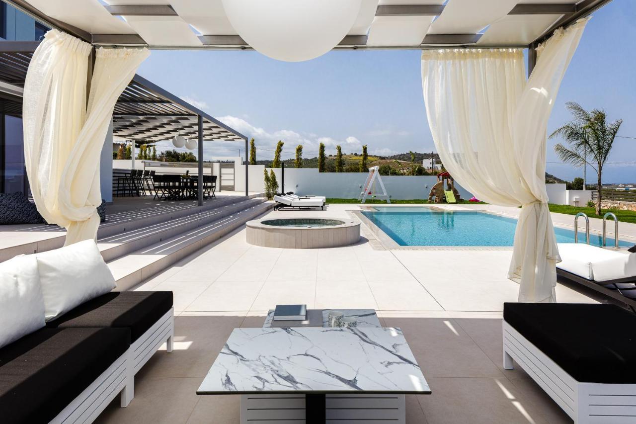 Alma Villa, 2000M2 Luxury Living, By Thinkvilla Angelianá Kültér fotó